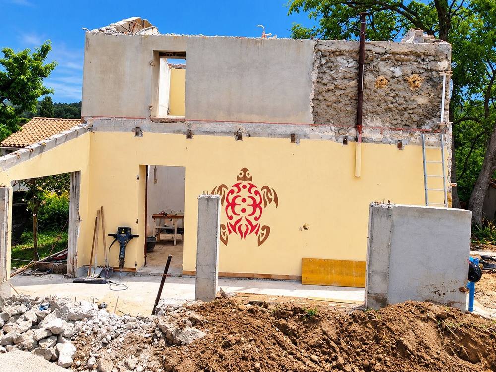Démolition partielle avant rénovation lourde